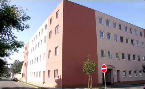 Prodej 57 bytových jednotek a 15 garáží v Brně-Husovicích, ul Sekaninova, 2006–2007