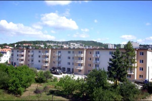 Prodej 54 bytových jednotek a 12 garáží v Brně-Žabovřeskách, 2002–2003