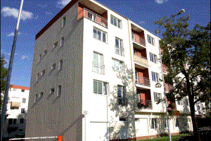 Prodej 38 bytů na ulici Staňkova, 2004–2005